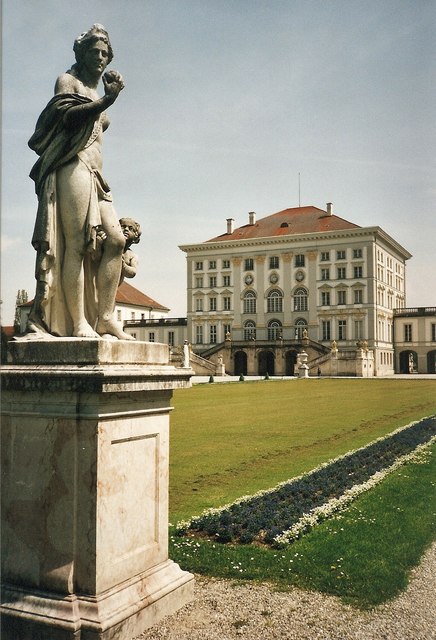 Schloss Nymphenburg, Westfront