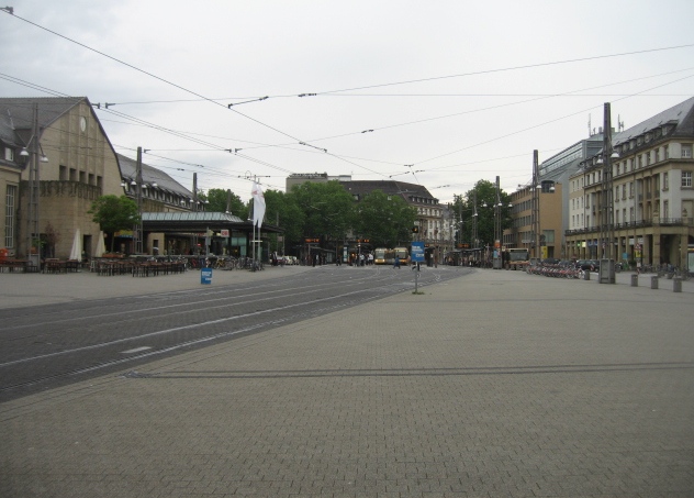 Bahnhofplatz - Karlsruhe