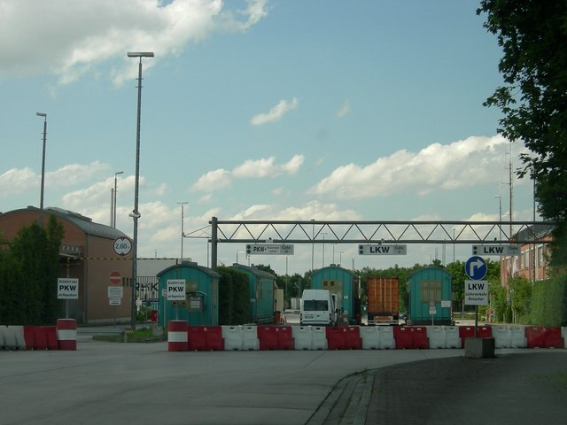 München: Einfahrt zum Containerbahnhof