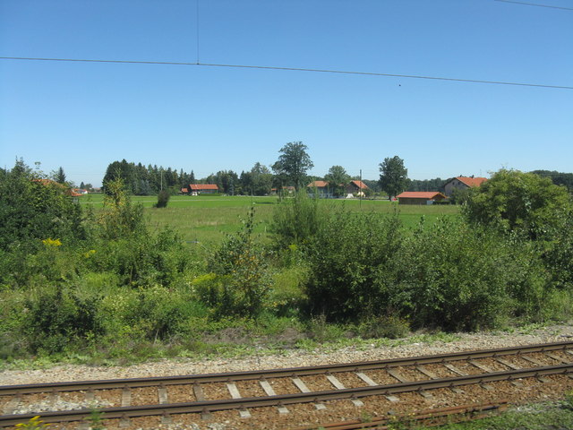 Feld oestlich vom Bahnhof Uebersee