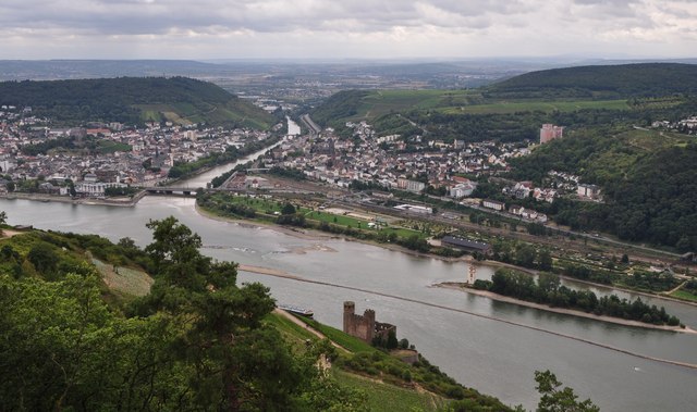 Rheingau-Taunus-Kreis : The River Rhine & Scenery