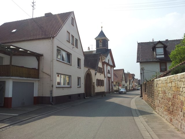 Duttweiler, Dudostraße