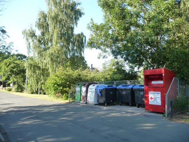 Recycling and rubbish bins, Rotdornweg, Reusa, Plauen
