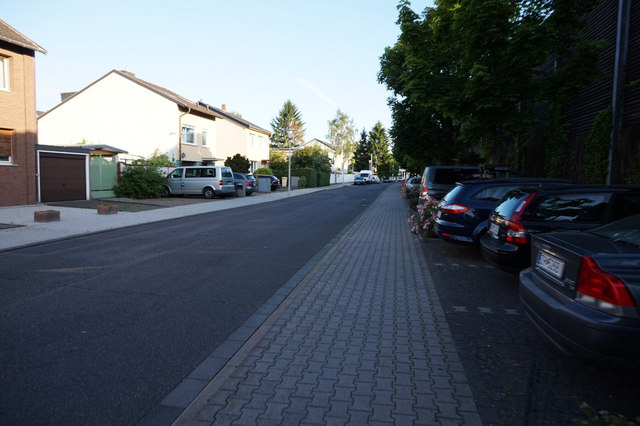 Karl-Legien-Straße, Graurheindorf