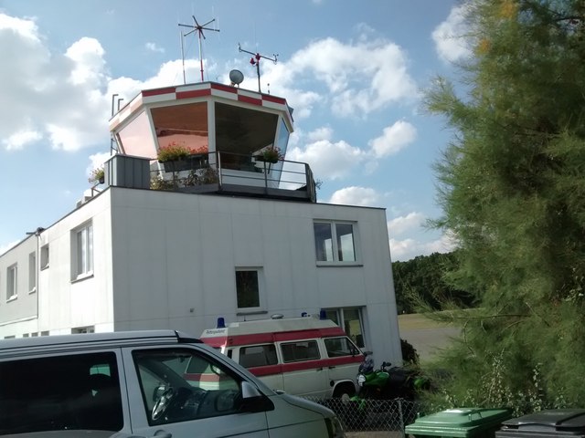 Der Tower am Flugplatz Herzogenaurach