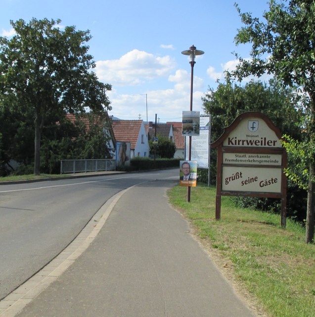 Kirrweiler: Radweg am südlichen Ortseingang
