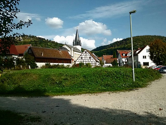 Blick auf den Ortskern von Leutenbach mit der Kirche St. Jakobus der Ältere
