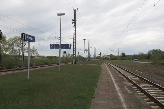 Altefaehr station platform