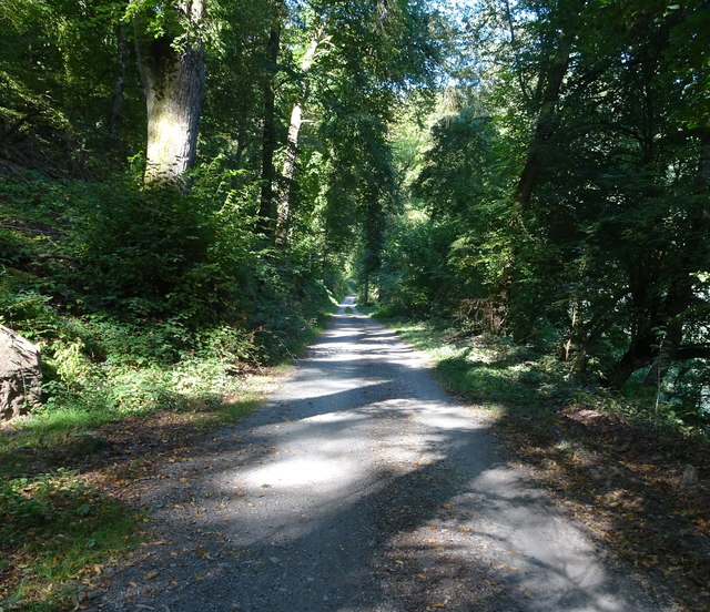 Der Neckartal Radweg bei Lindach