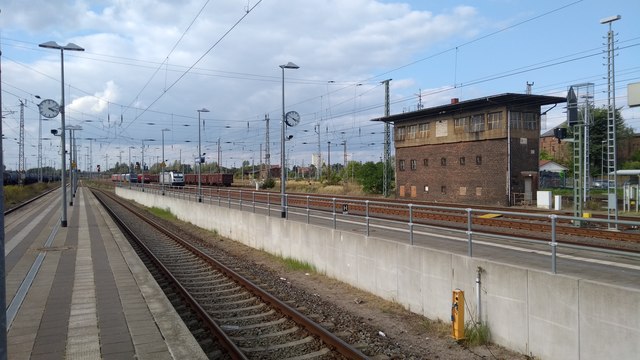 Angermuende station - bay platform and signalbox