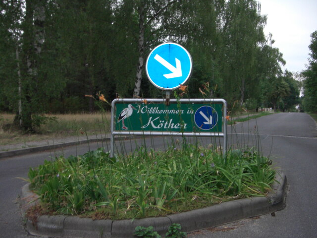 Köthen(Märkisch Buchholz) - Verkehrsinsel