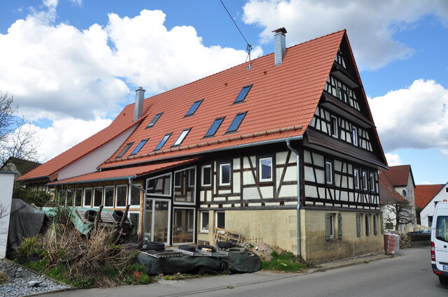 Hildrizhausen: Renoviertes Fachwerkhaus