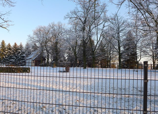Groß Schacksdorf, Friedhof mit Friedhofskapelle