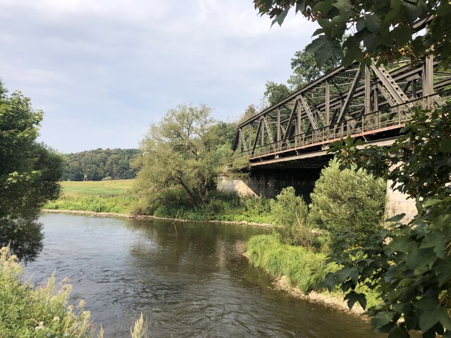 Brücke der Lahntalbahn über der Lahn zwischen Villmar und Weilburg
