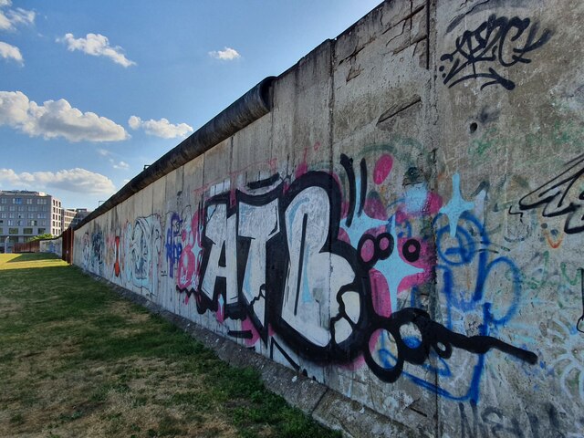 Gedenkstätte Bernauer Str. - Rest der erhaltenen Berliner Mauer